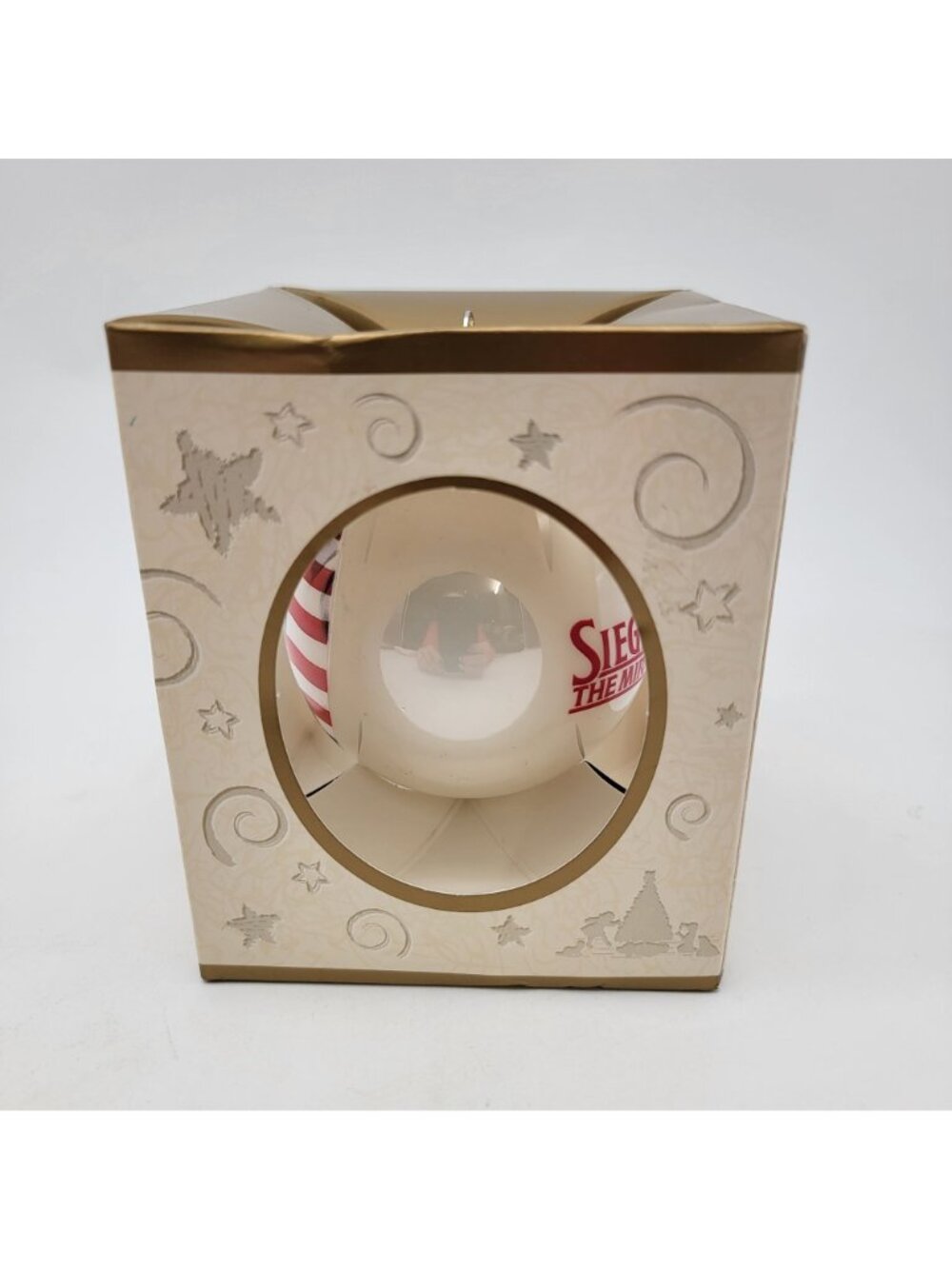 Siegfried & Roy The Mirage Las Vegas Blown Glass Ornament - Picture 2 of 9